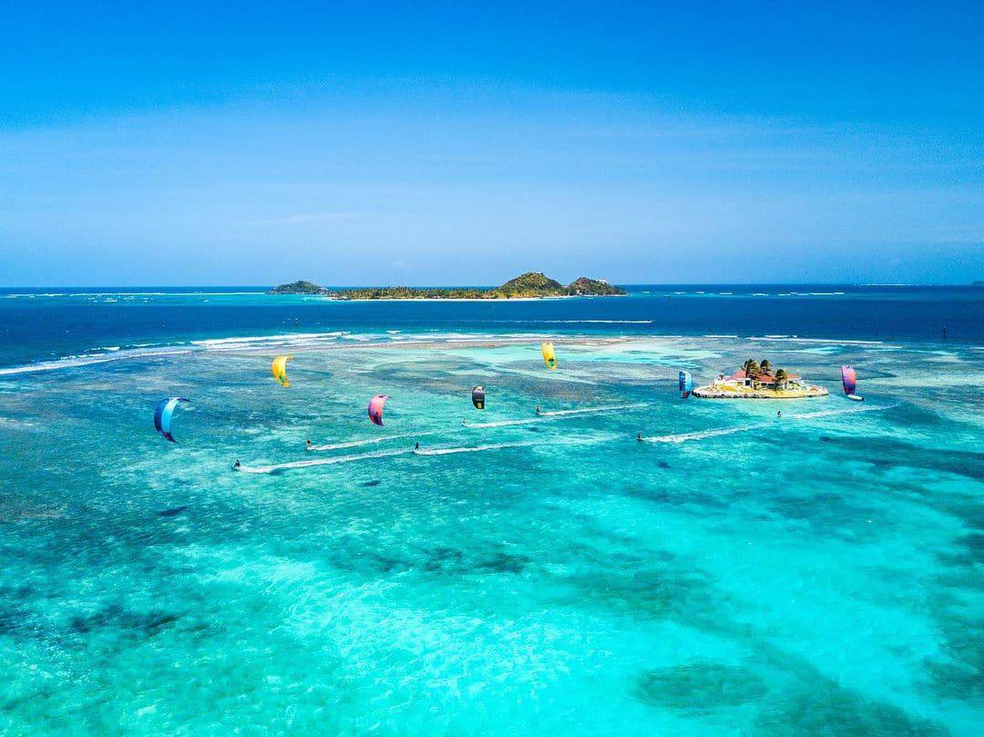 luxury kite surfing in the grenadines