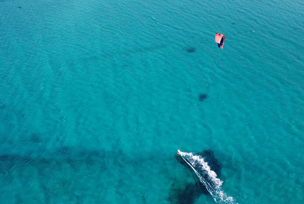 csm_Limnos_Kitesurfing_KBC_01_2b7a049baa Photo d'un drone sur un spot de kitesurf à Limnos