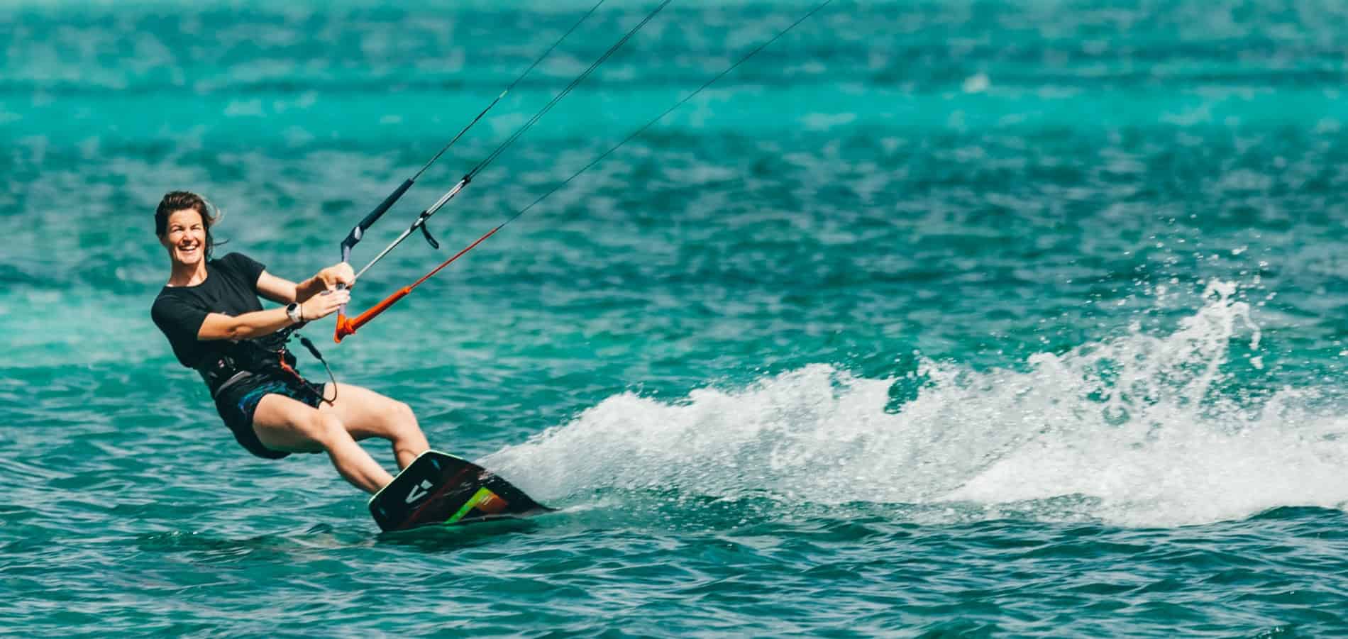 Session de kitesurf en Corse